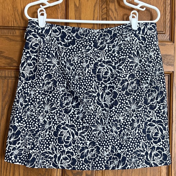 Rafaella Medium Skort - Picture 2 of 4